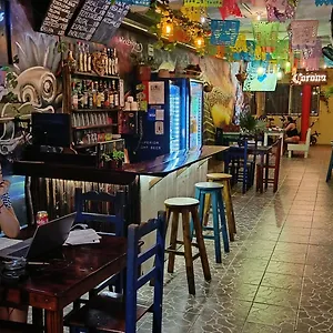  Hostel Tres Mundos